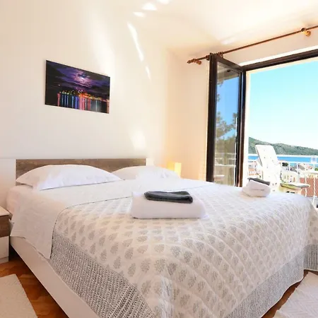 Apartament Piculo *
