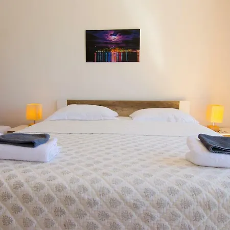 Apartament Piculo *