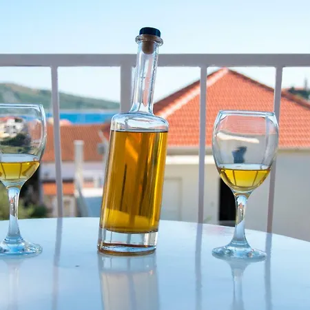 Piculo Appartamento Primošten