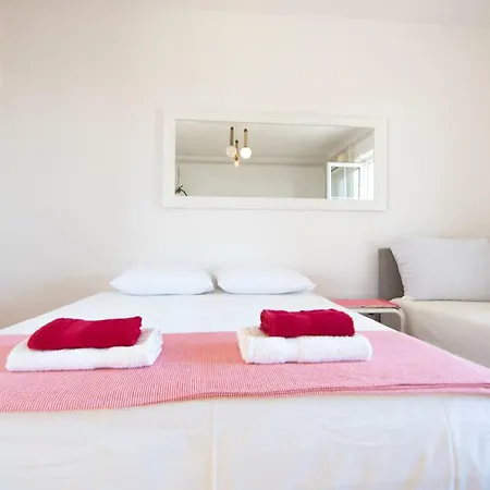 Apartment Piculo Primosten