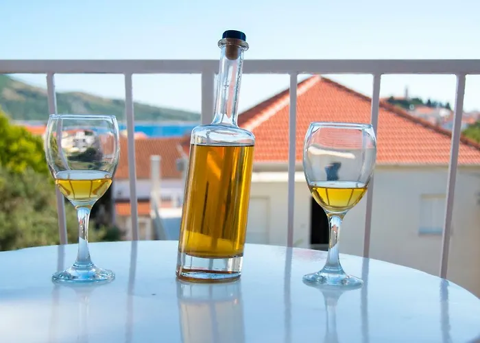 Piculo Lägenhet Primošten